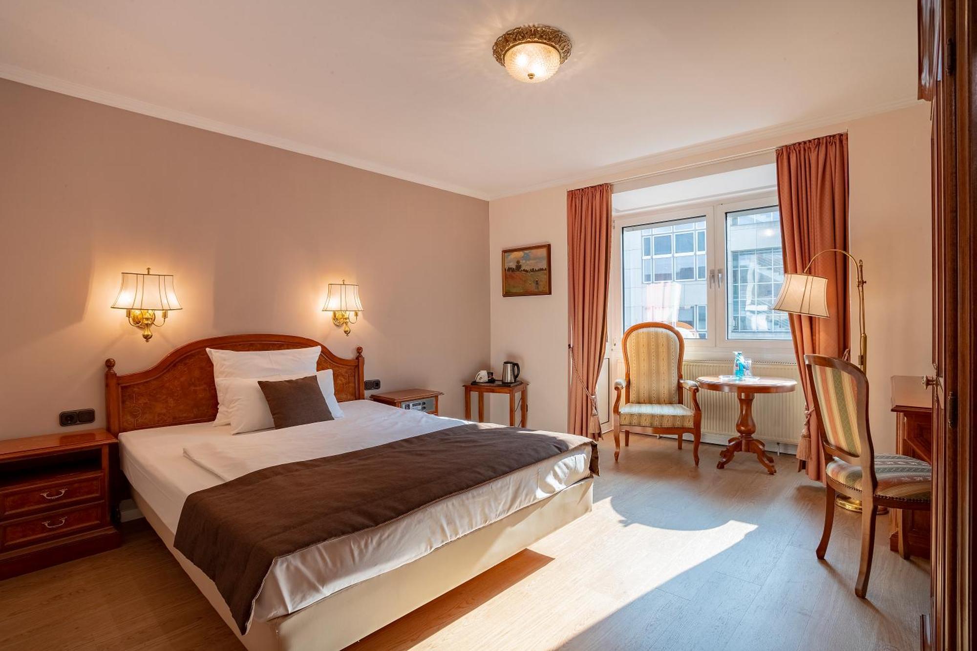 Standard Single Room,1211957722:JPEG