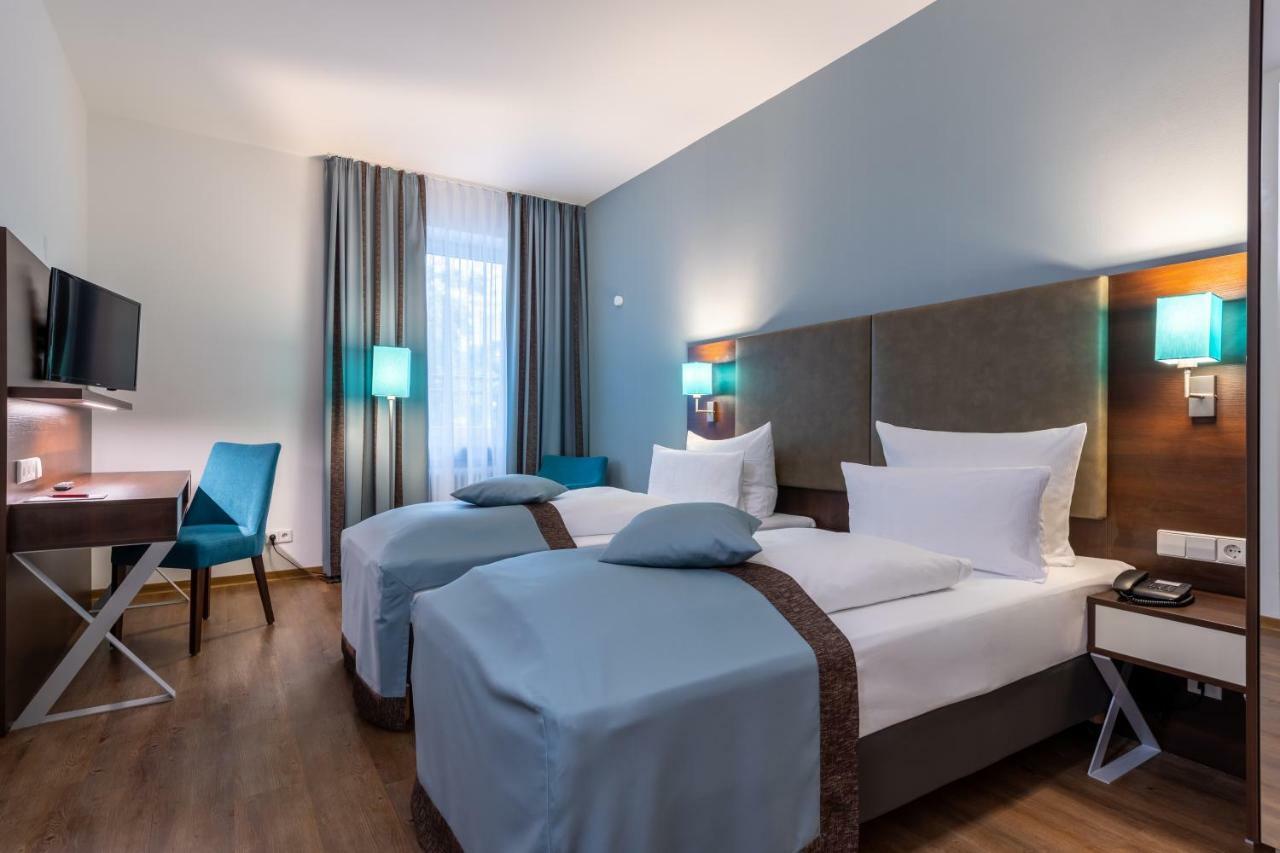 Twin Room,1633677216:JPEG