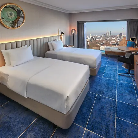 Hilton Frankfurt City Centre-3